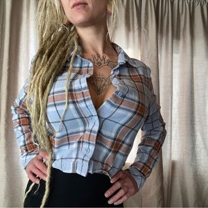 Vans plaid cropped button down shirt